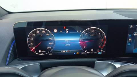 2025 Mercedes-Benz GLB — sličica 17