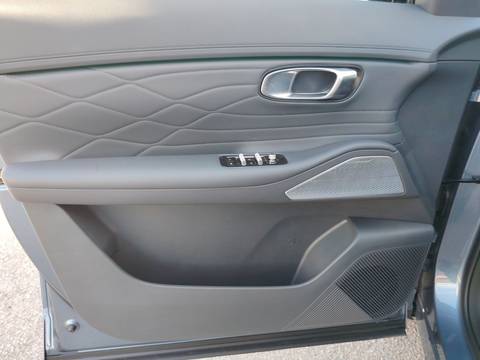 2026 Geely Starray EM-i — sličica 13