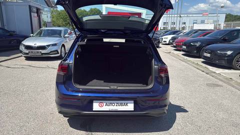 2024 Volkswagen Golf — sličica 12
