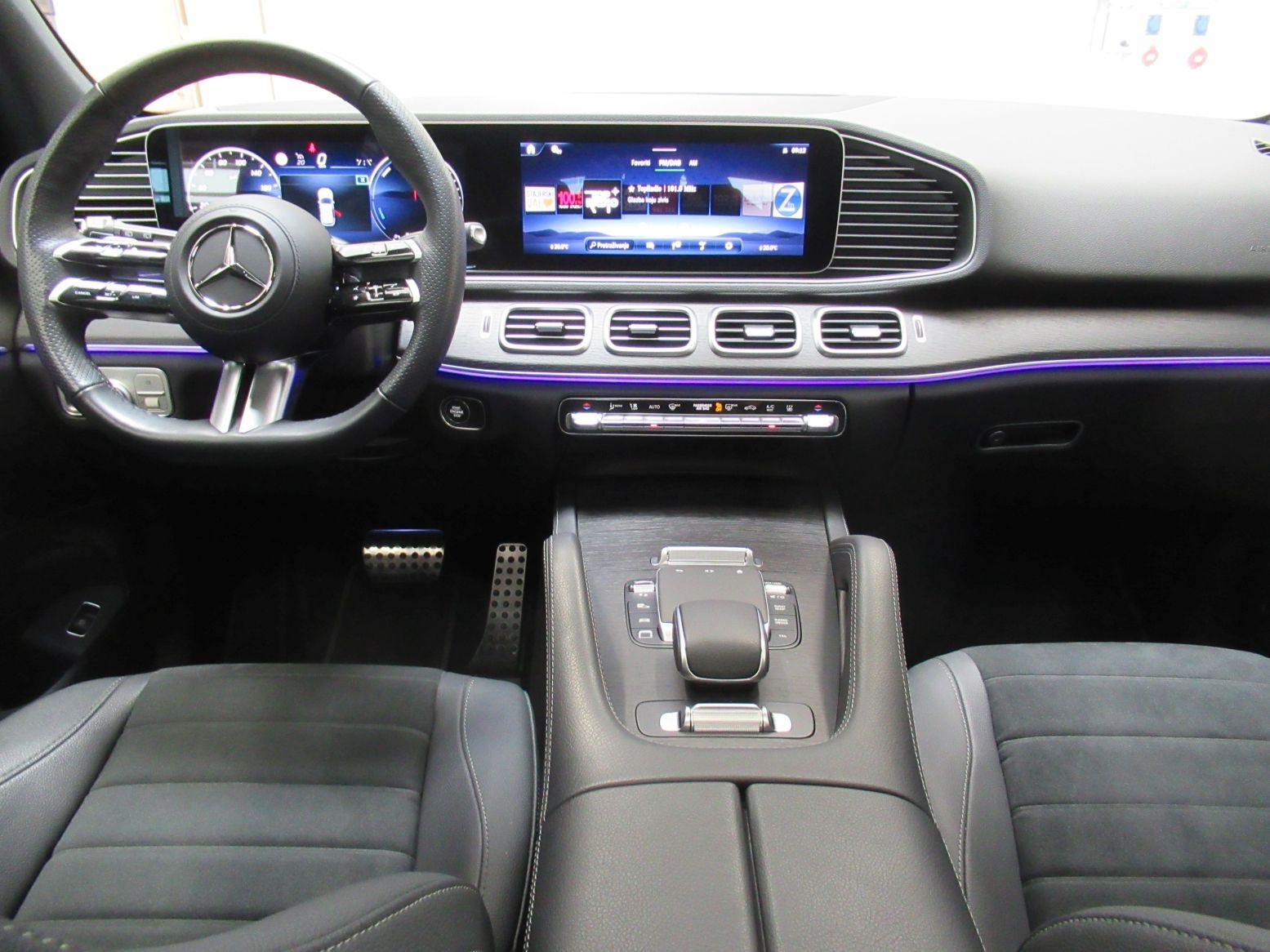 2025 Mercedes-Benz GLE — fotografija 15