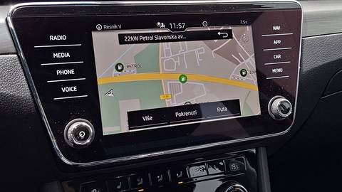 2021 Škoda Superb — sličica 9