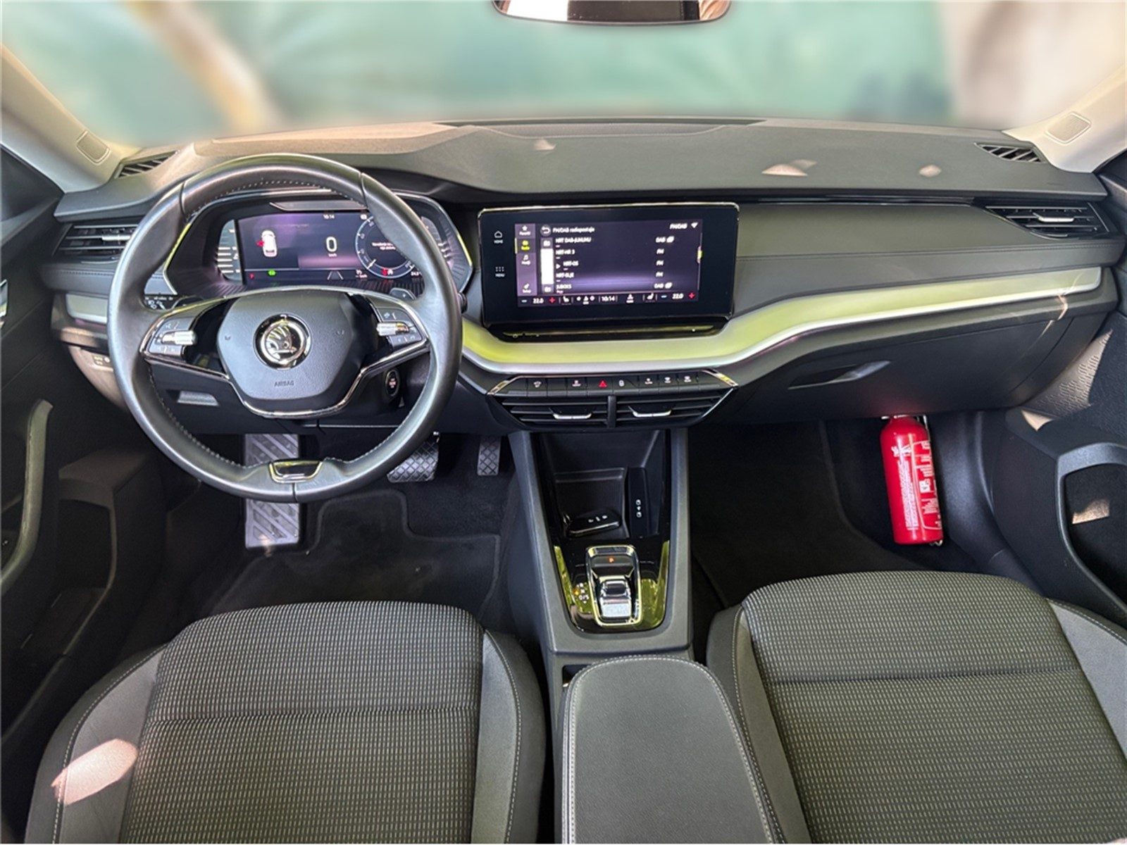 2021 Škoda Octavia Combi — fotografija 10