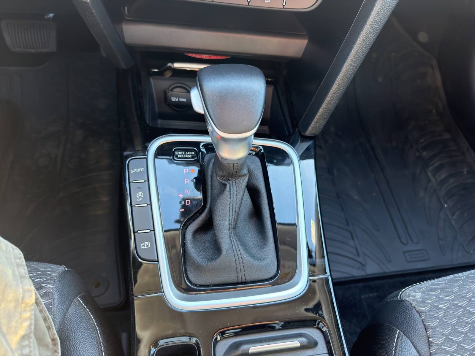 2025 Kia XCeed — fotografija 20