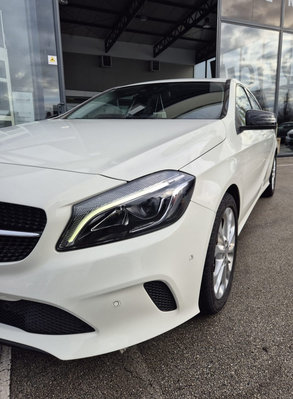 2017 Mercedes-Benz A-klasa — fotografija 20