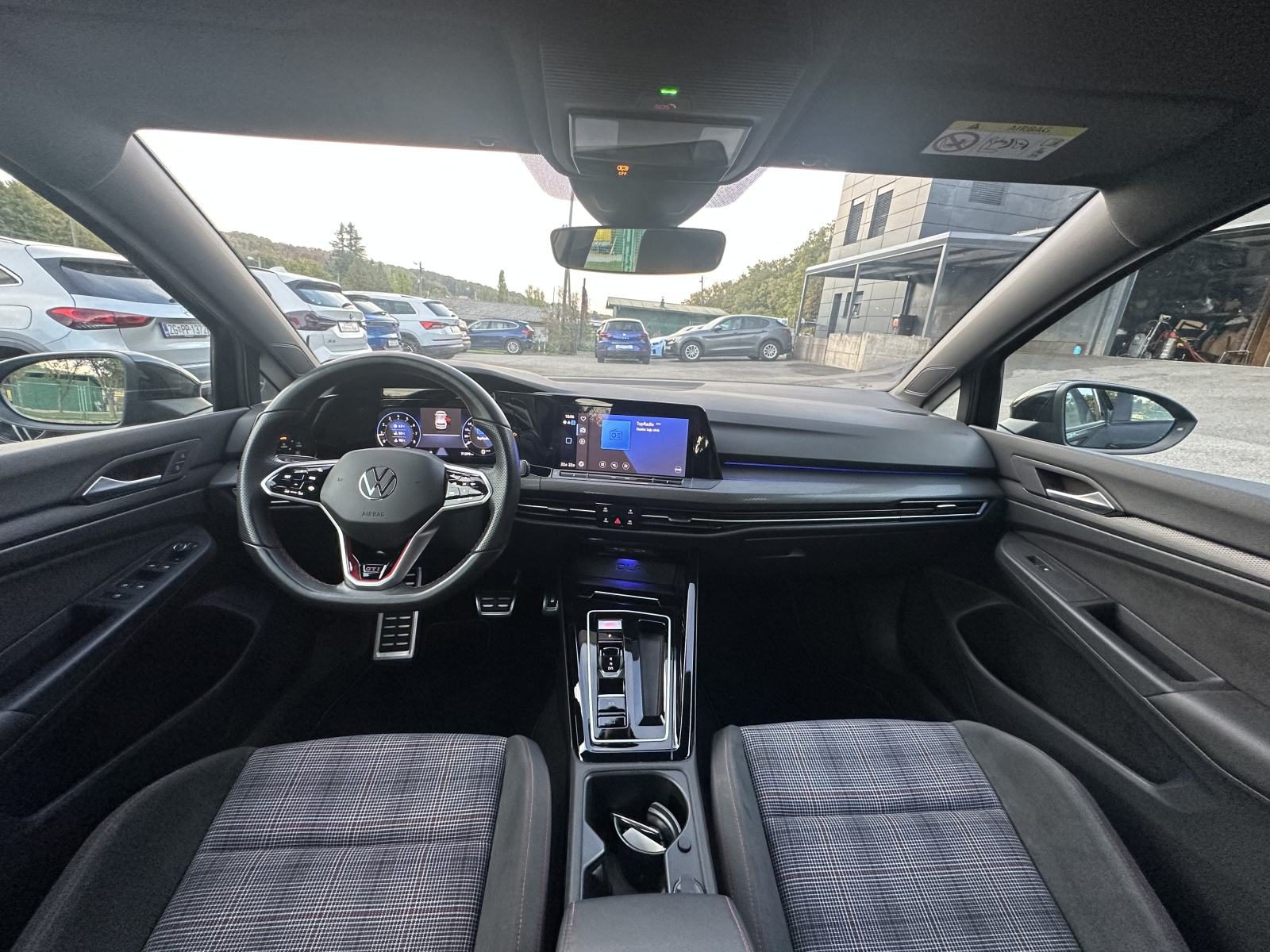 2024 Volkswagen Golf — fotografija 8