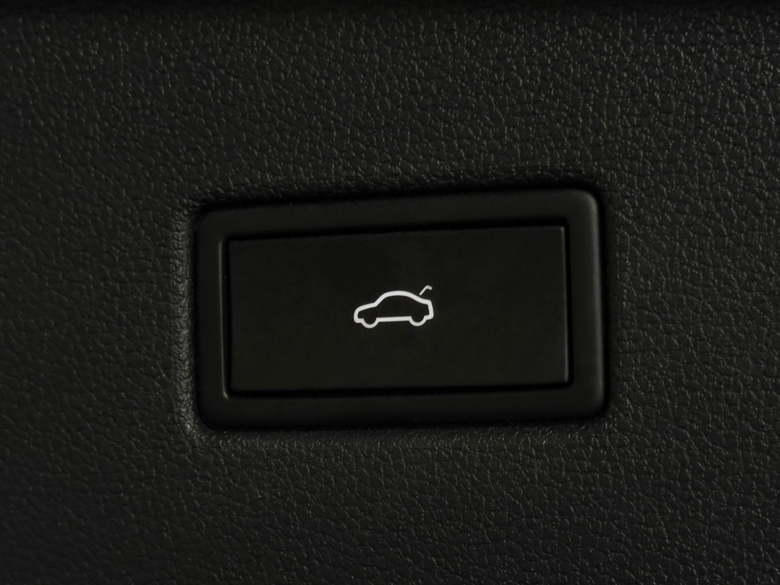 2021 Volkswagen Tiguan — fotografija 25