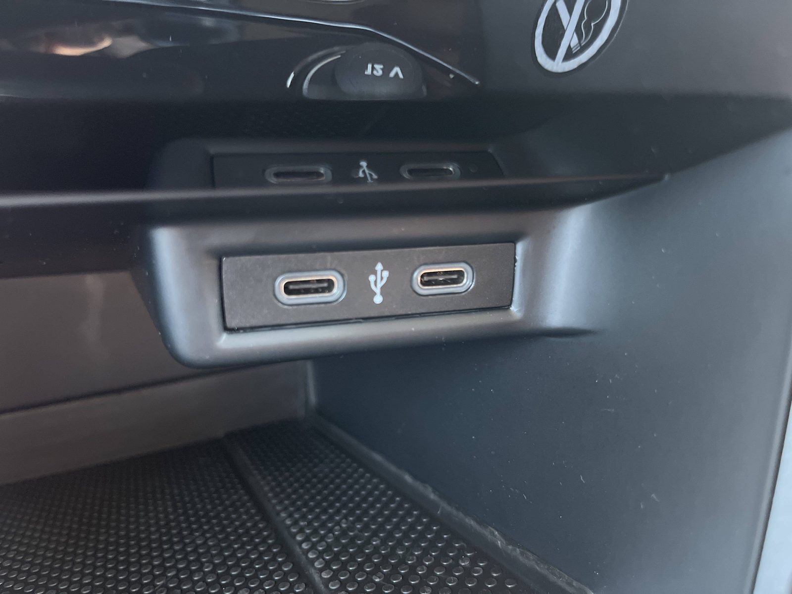 2023 Volkswagen T-Roc — fotografija 24