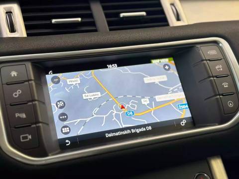 2017 Land Rover Range Rover Evoque — sličica 24