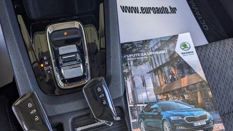 2022 Škoda Octavia — sličica 17
