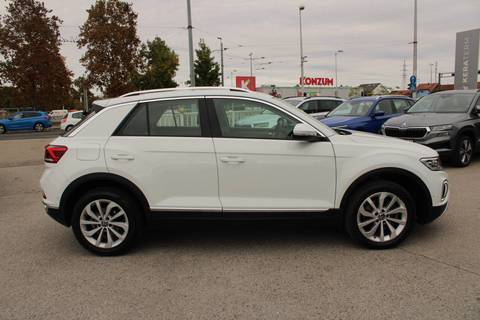 2023 Volkswagen T-Roc — sličica 4
