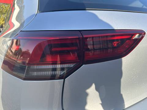 2023 Volkswagen Golf — sličica 16
