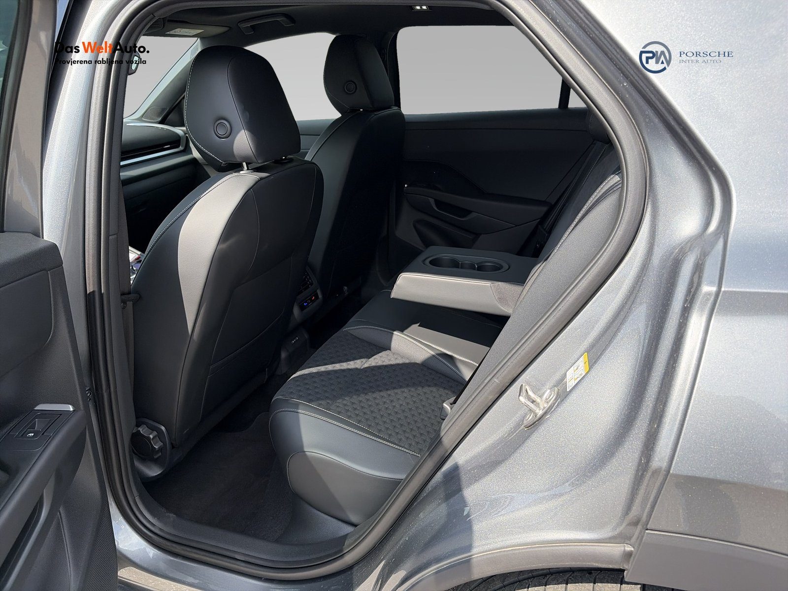 2026 Volkswagen T-Roc R-Line — fotografija 10