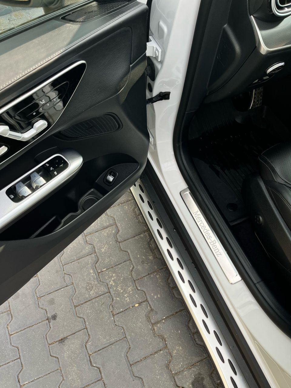 2023 Mercedes-Benz GLC — fotografija 15