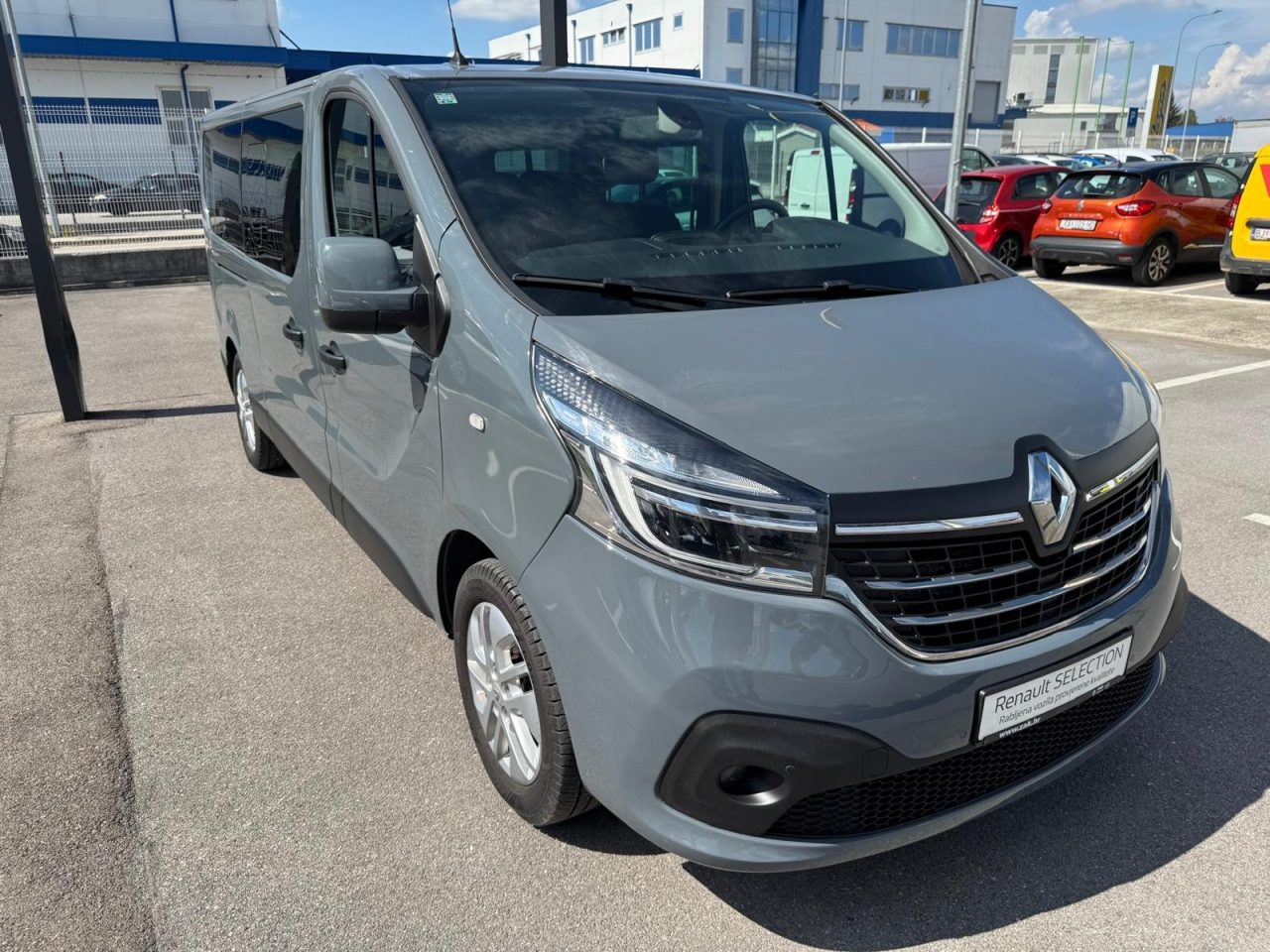 2020 Renault Trafic — fotografija 3