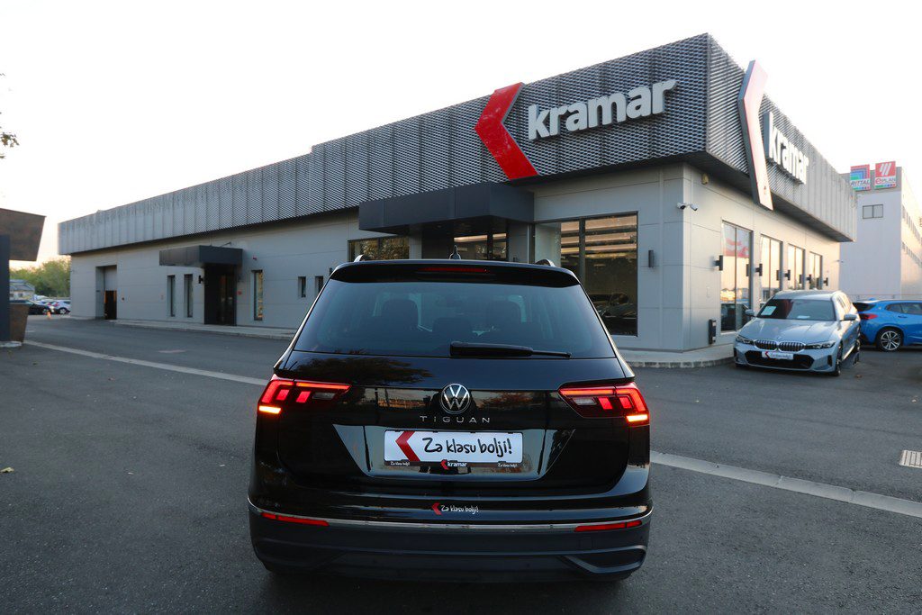2021 Volkswagen Tiguan — fotografija 19