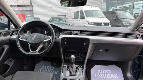 2021 Volkswagen Passat — sličica 11