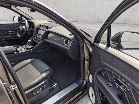 2020 Bentley Bentayga — sličica 11
