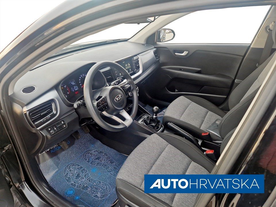 2019 Kia Stonic — fotografija 8