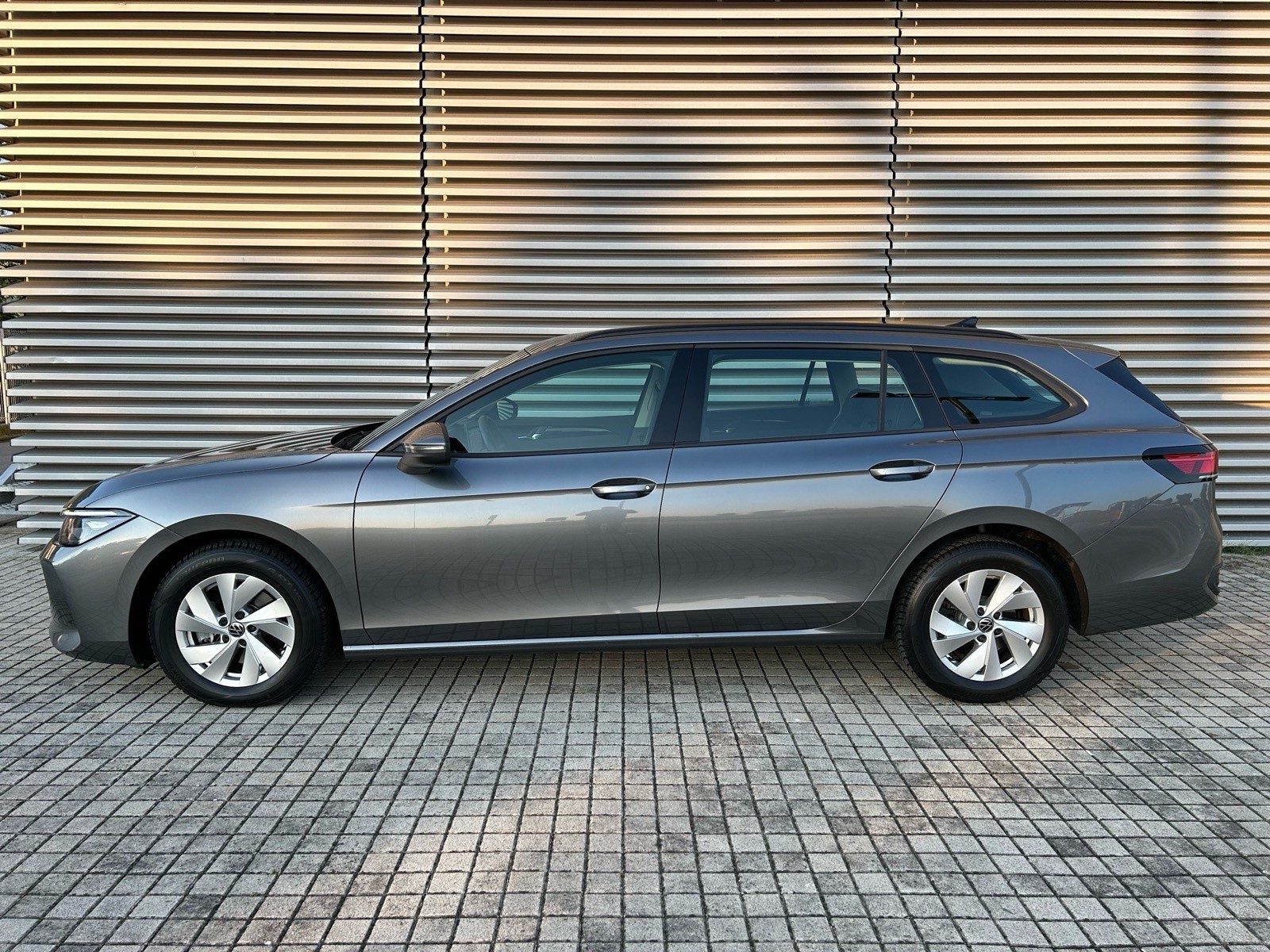 2024 Volkswagen Passat Variant — fotografija 8