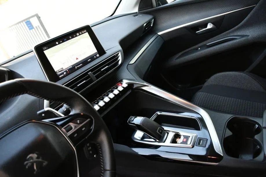2020 Peugeot 3008 — fotografija 15