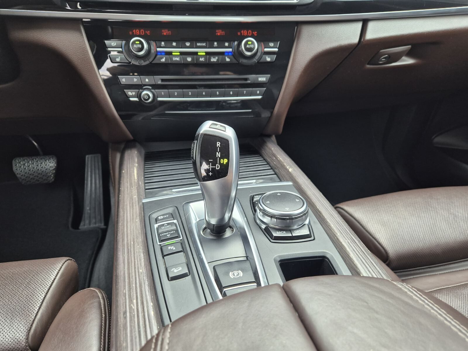 2015 BMW X5 — fotografija 20