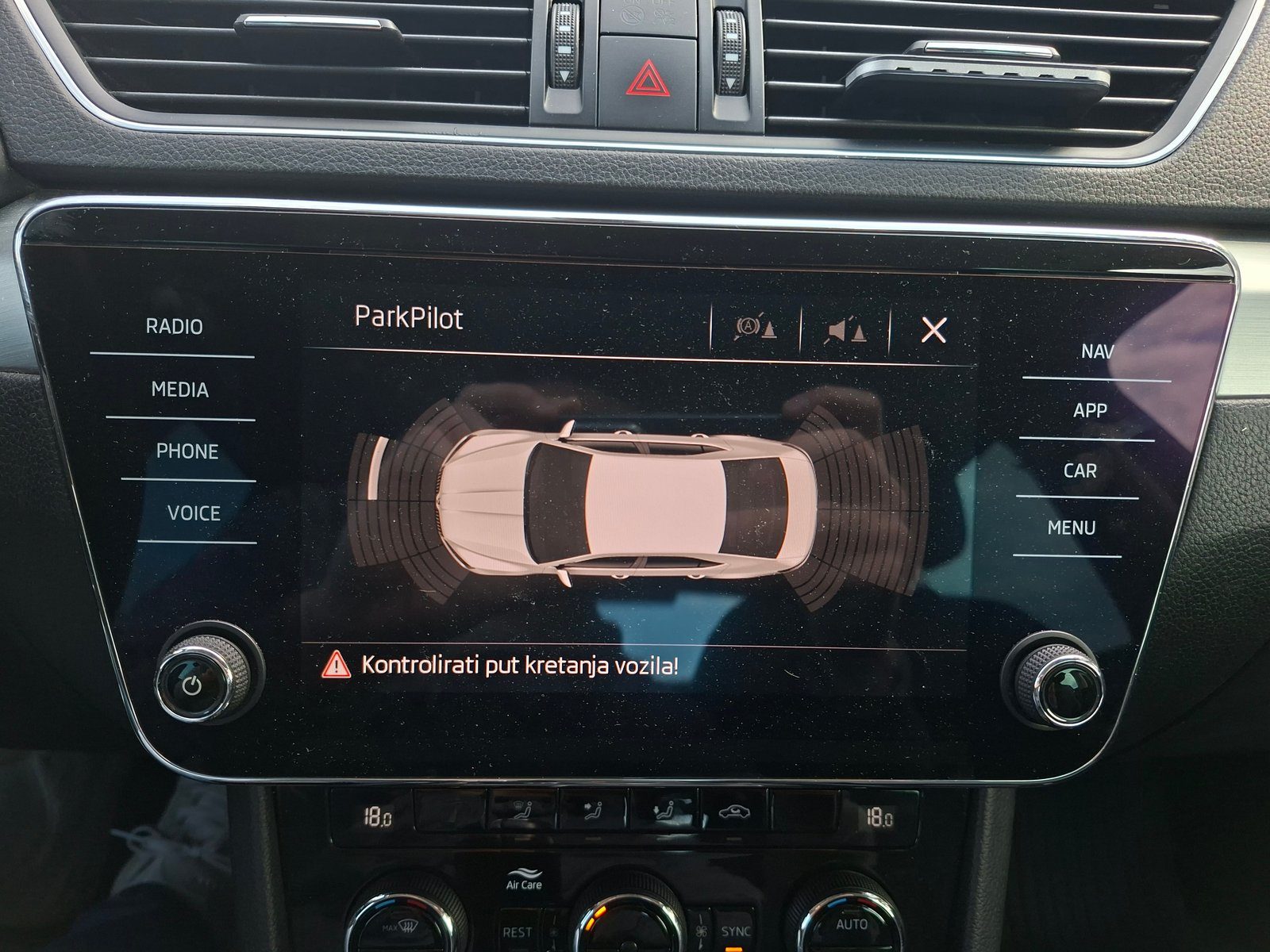 2018 Škoda Superb — fotografija 16