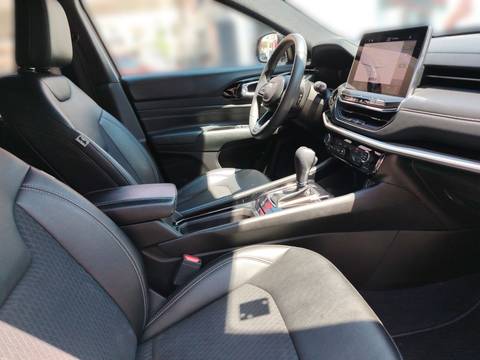 2022 Jeep Compass — sličica 25
