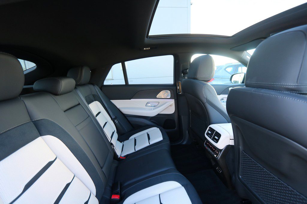 2025 Mercedes-Benz GLE AMG Line — fotografija 8