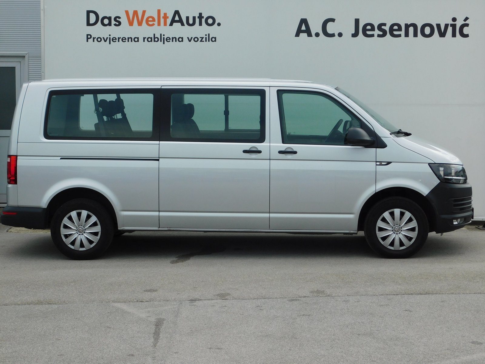 2018 Volkswagen Caravelle — fotografija 4