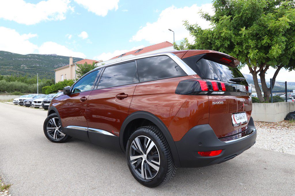 2023 Peugeot 5008 — fotografija 18
