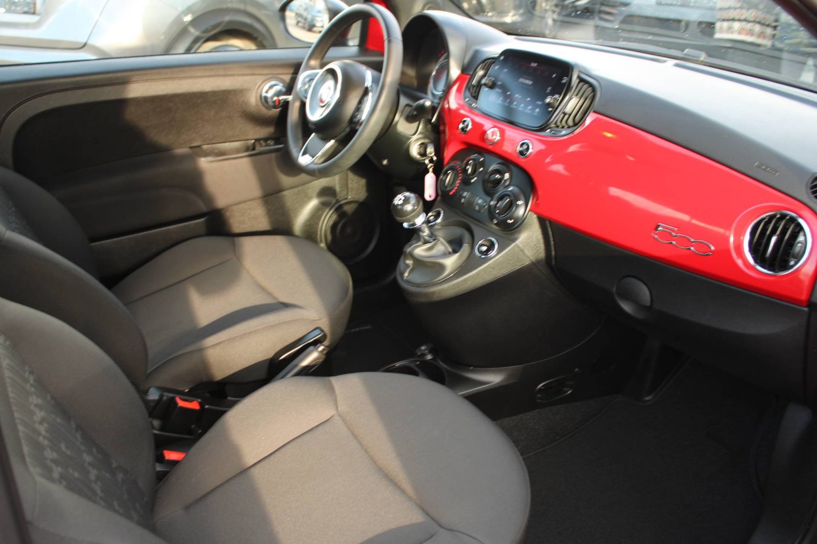 2023 Fiat 500 — fotografija 10