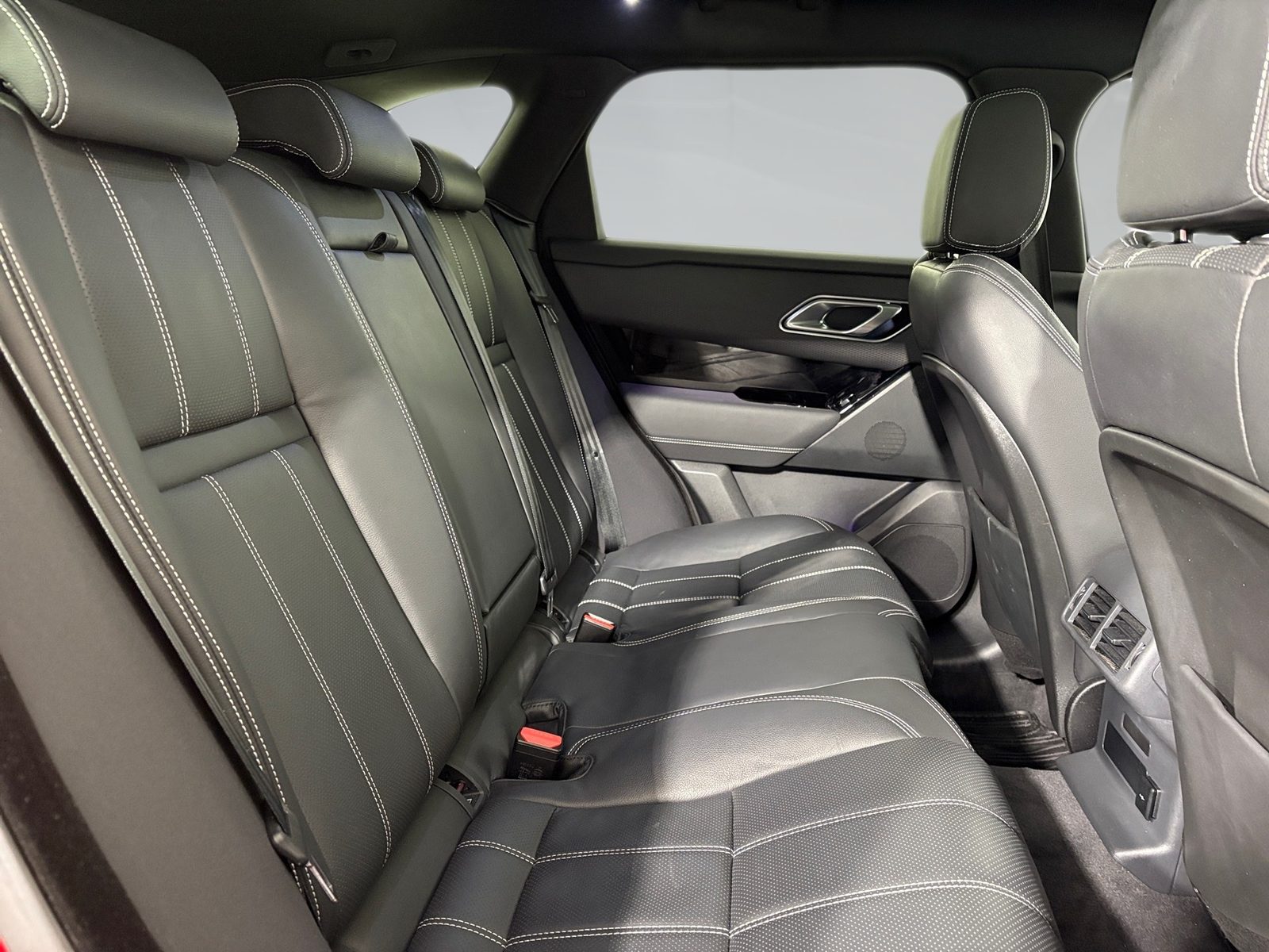 2023 Land Rover Range Rover Velar — fotografija 20