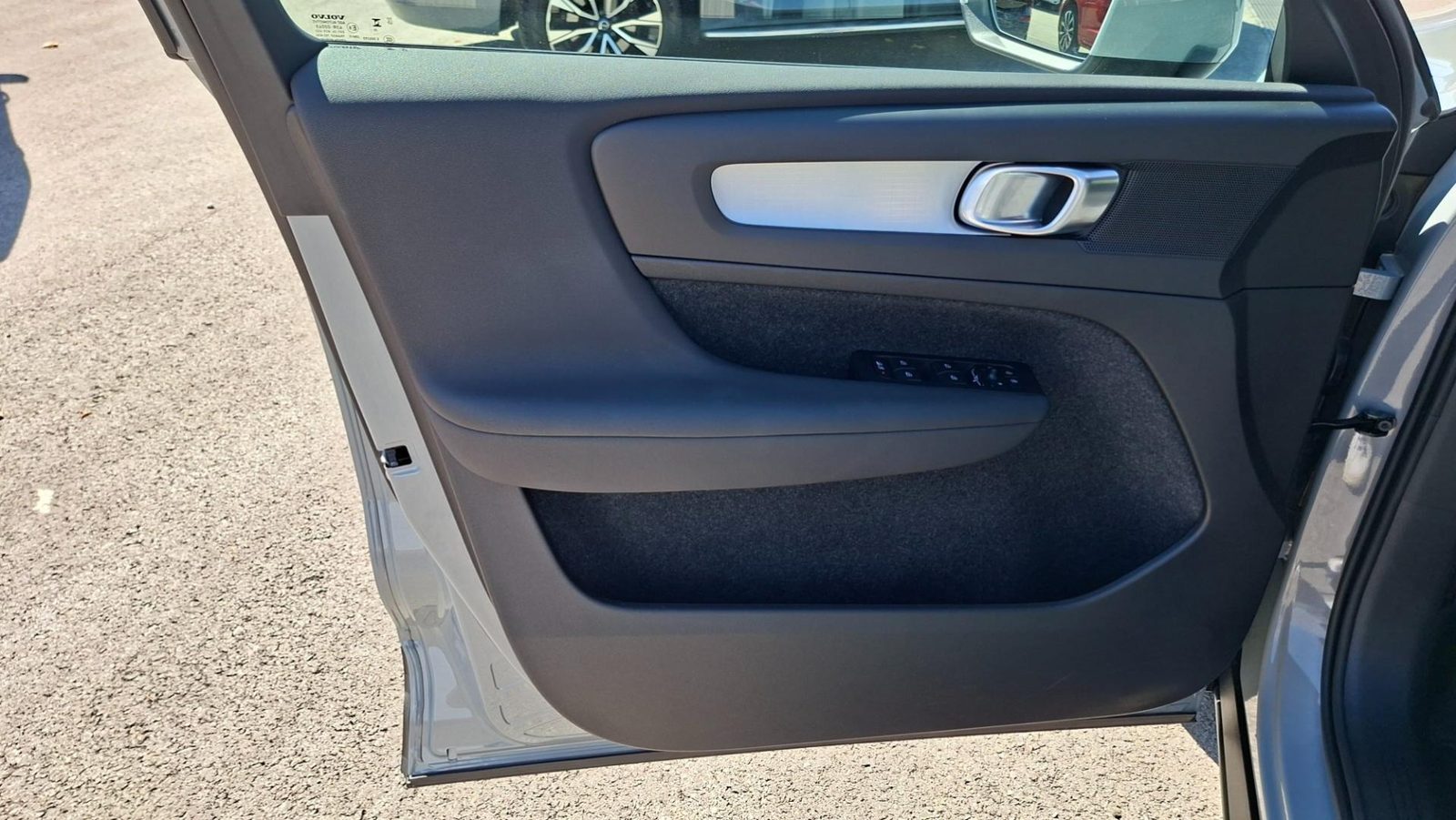 2026 Volvo XC40 — fotografija 7