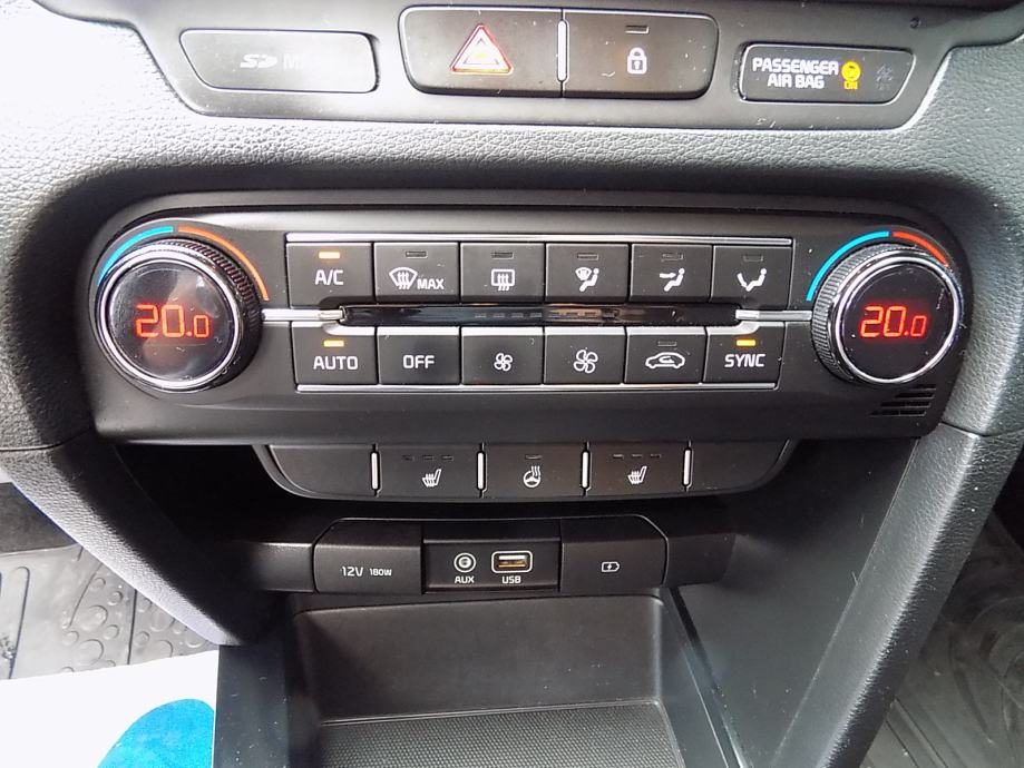 2019 Kia Ceed — fotografija 17