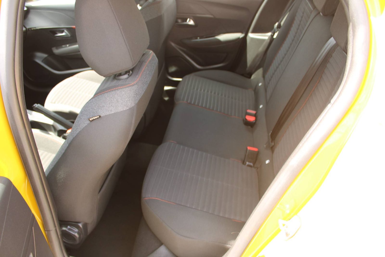 2023 Peugeot 208 — fotografija 10