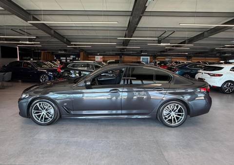 2020 BMW Serija 5 — sličica 4