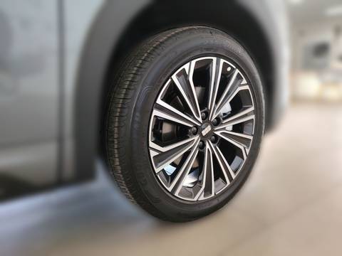 2026 Geely Starray EM-i — sličica 9