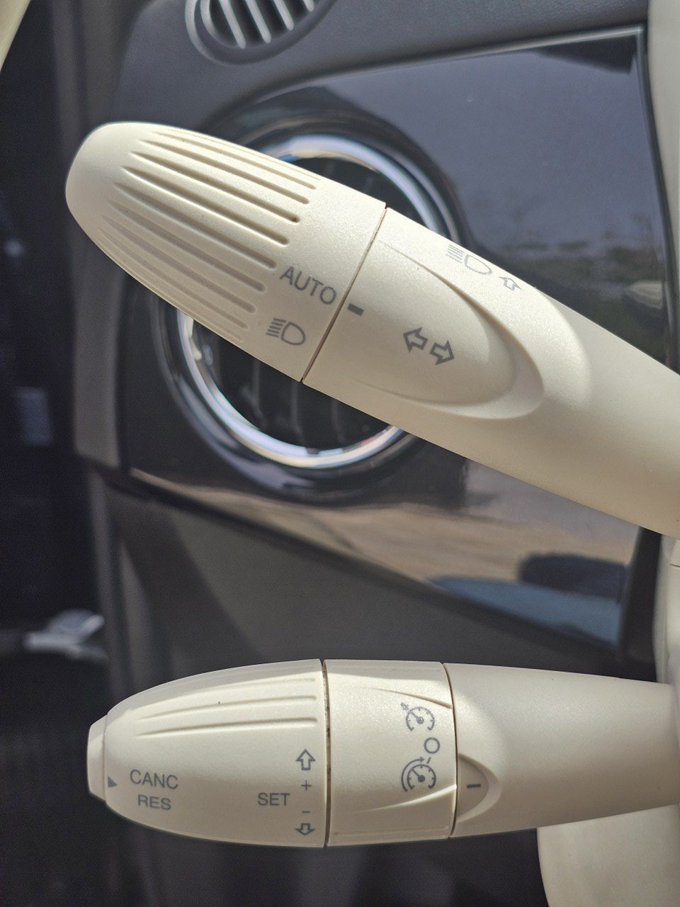 2021 Fiat 500 — fotografija 18