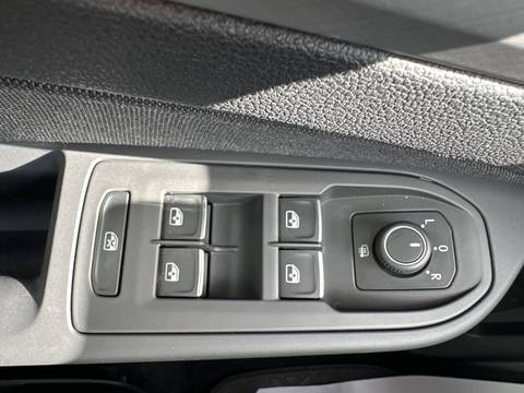 2024 Volkswagen Golf — sličica 27