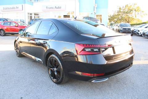 2021 Škoda Superb — sličica 7