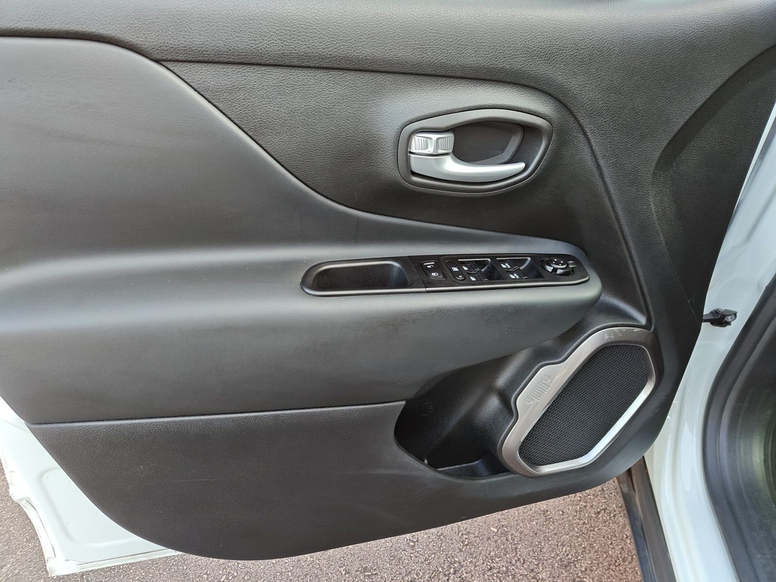 2024 Jeep Renegade — fotografija 15