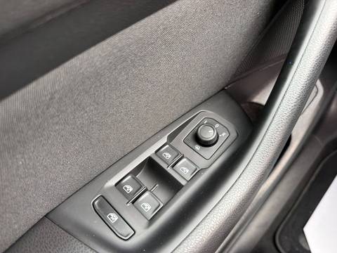 2021 Volkswagen Passat — sličica 26