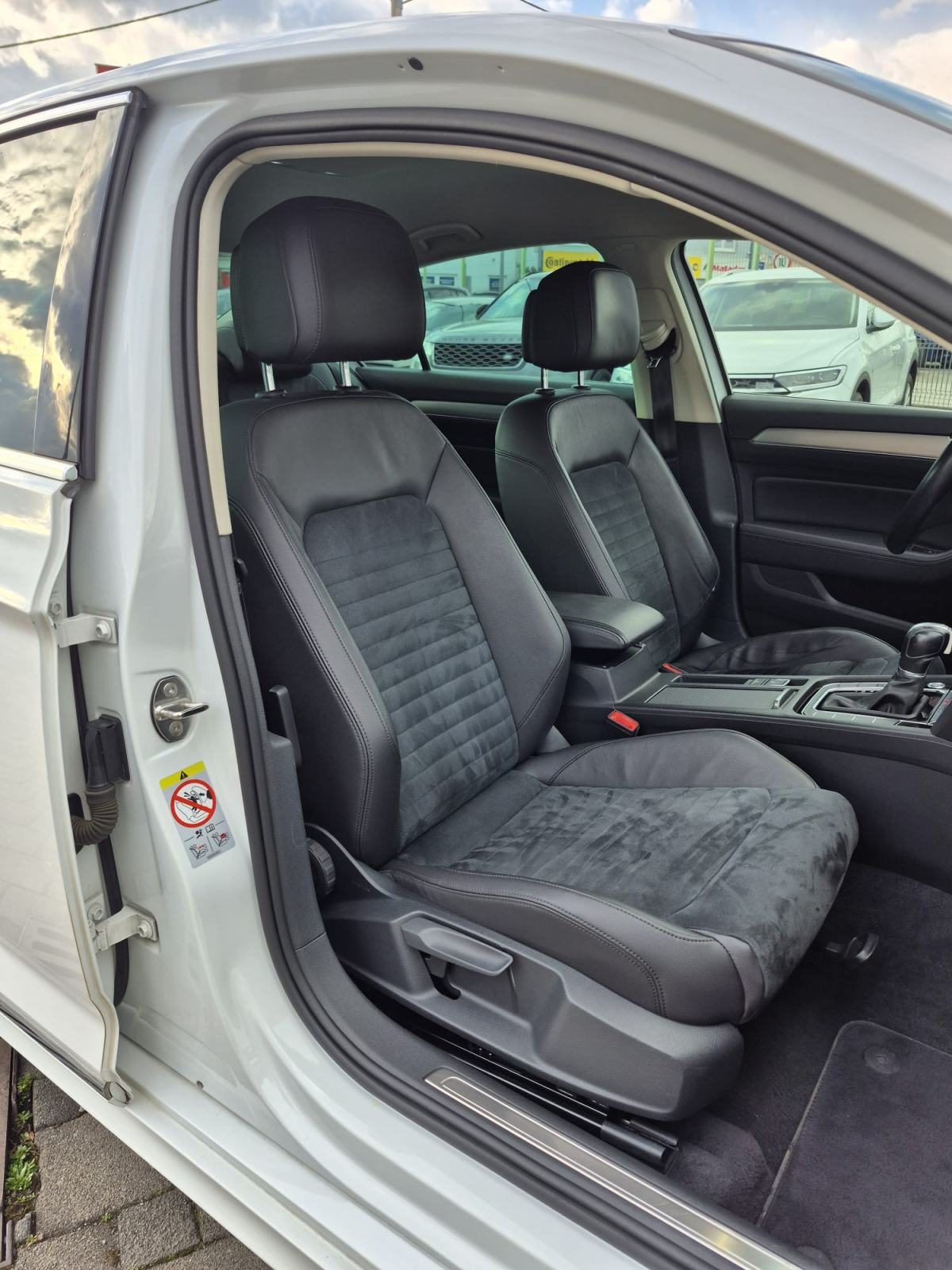 2018 Volkswagen Passat — fotografija 21
