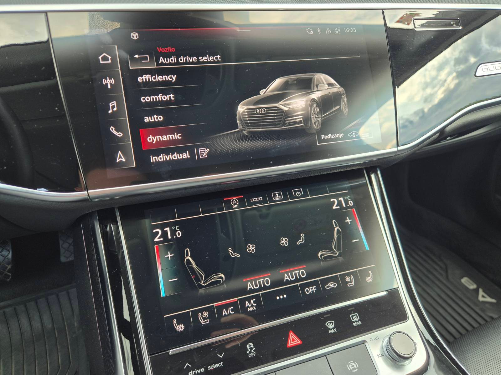 2023 Audi A8 — fotografija 25