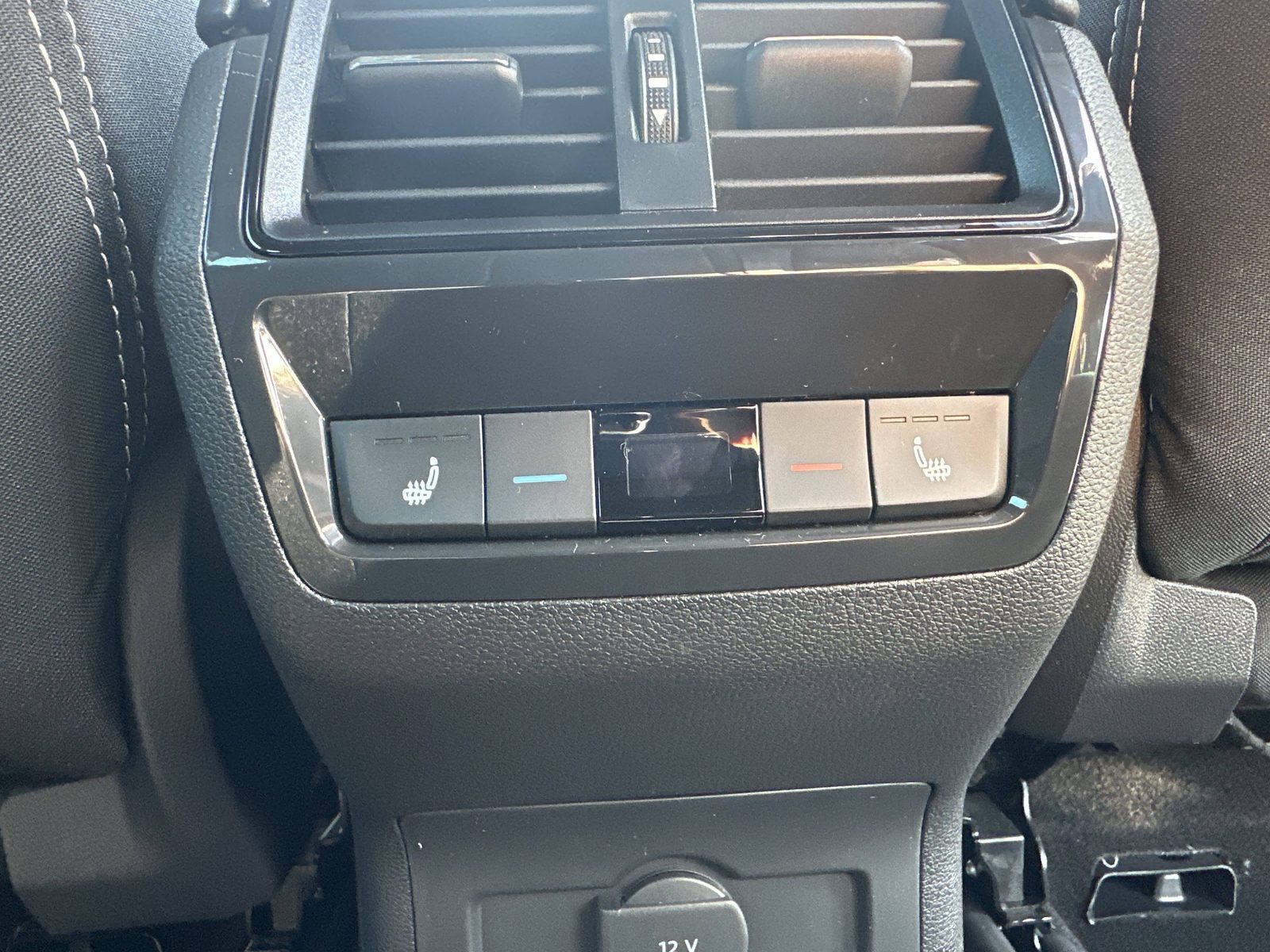 2026 Škoda Karoq — fotografija 27