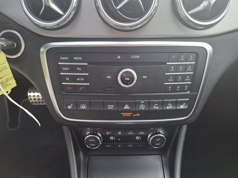 2015 Mercedes-Benz GLA — fotografija 19