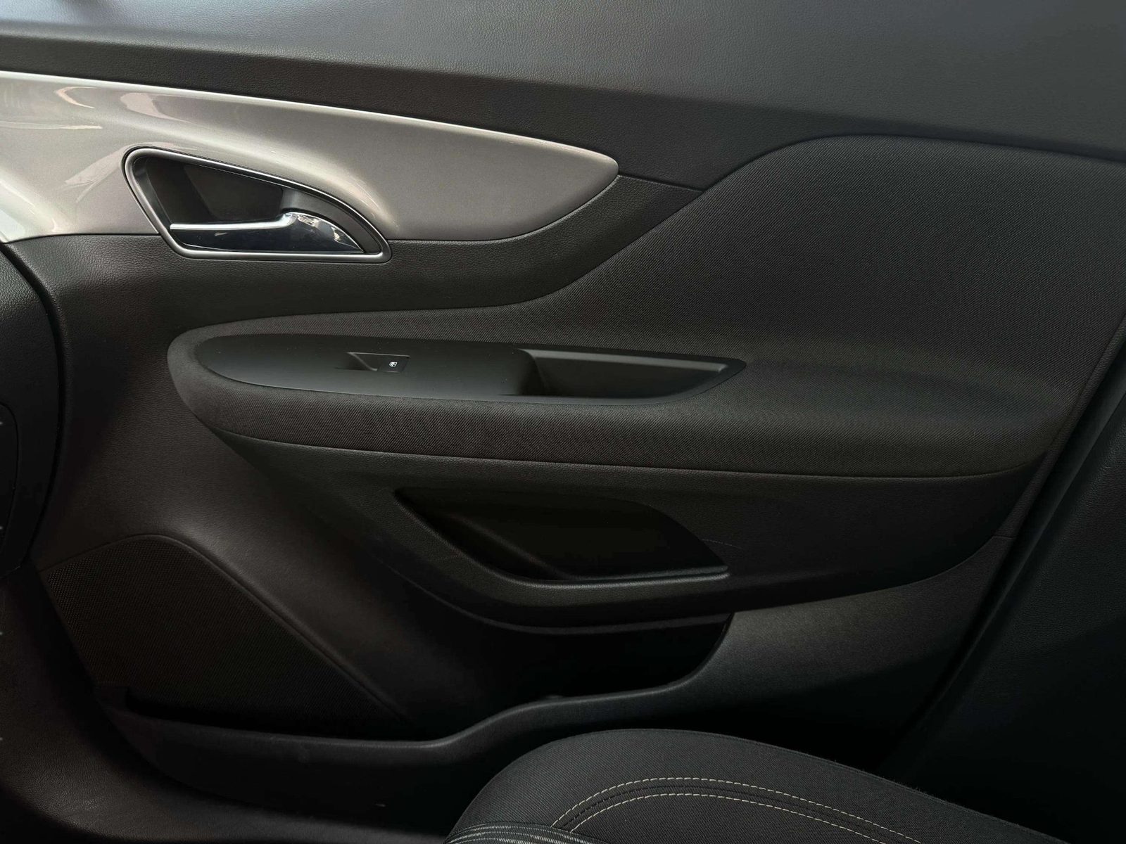 2015 Opel Mokka — fotografija 17