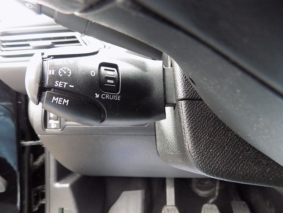 2019 Peugeot 308 — fotografija 19