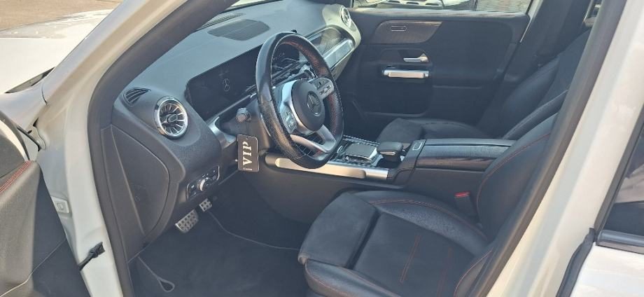 2021 Mercedes-Benz GLB — fotografija 9