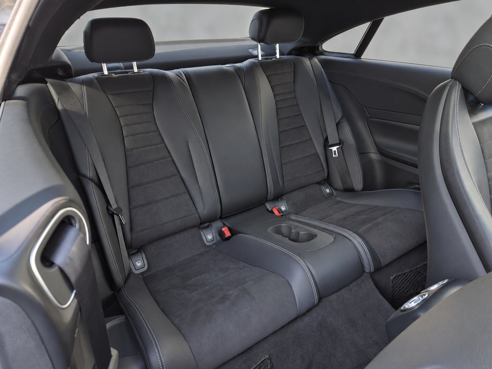 2019 Mercedes-Benz E-klasa — fotografija 14